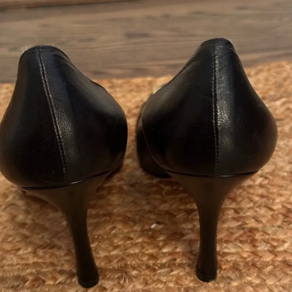 Luciano Padovan Black Leather Buckle Pumps Made in Italy Size 8- 8.5 (38 1/2)